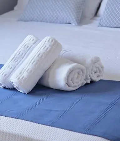 Un Salto Y A La Playa